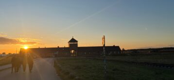 Uczniowie klasy III i IV w Muzeum Auschwitz-Birkenau w Oświęcimiu.